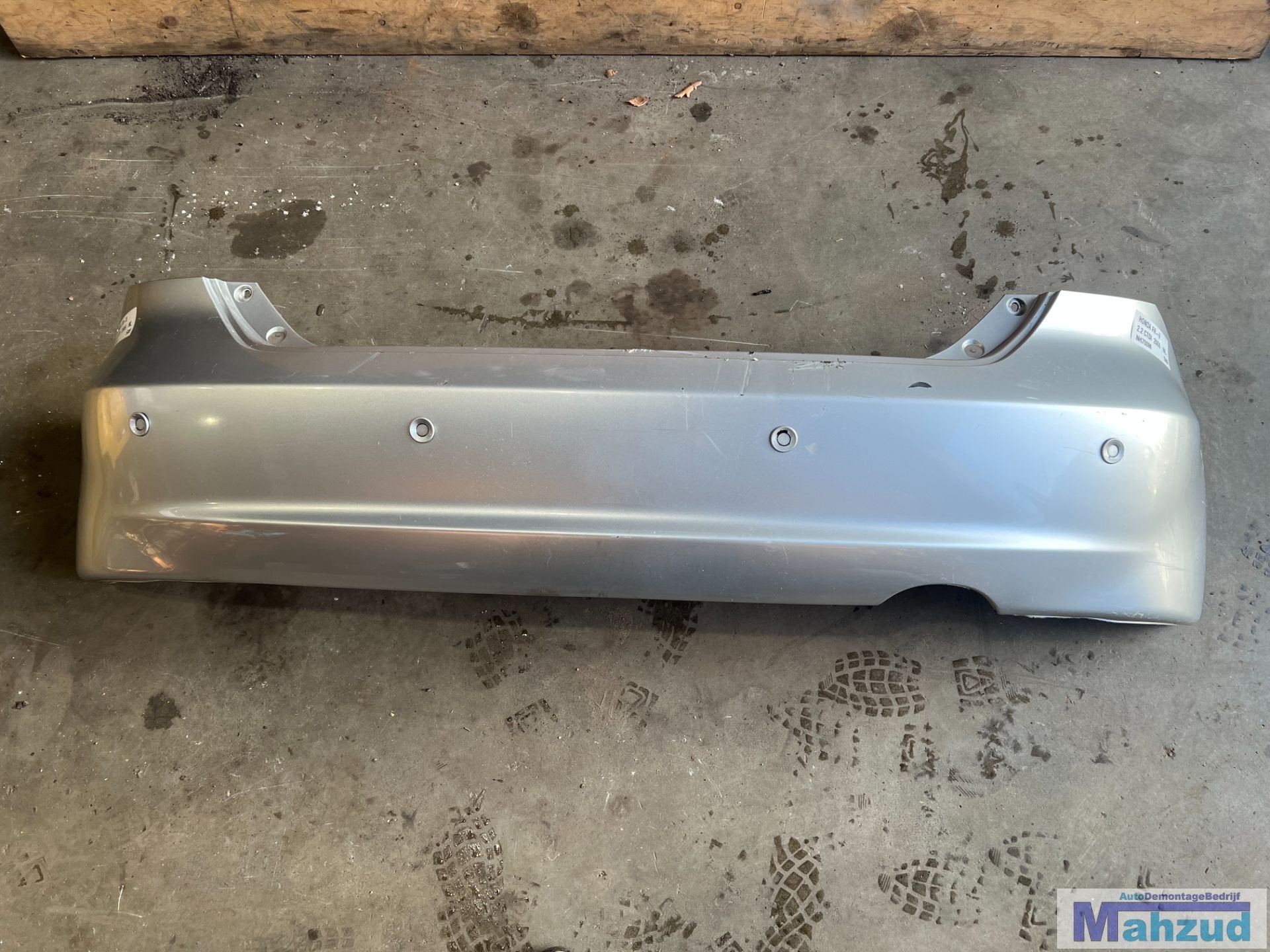 HONDA FR-V zilver achterbumper 2004-2010, Auto-onderdelen, Gebruikt, Info@honda.co.jp, Ophalen of Verzenden, Bumper