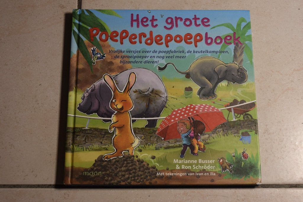 Het grote poeperdepoepboek / Marianne Busser & Ron Schröder, Ophalen of Verzenden, Gelezen, Fictie algemeen, Voorleesboek