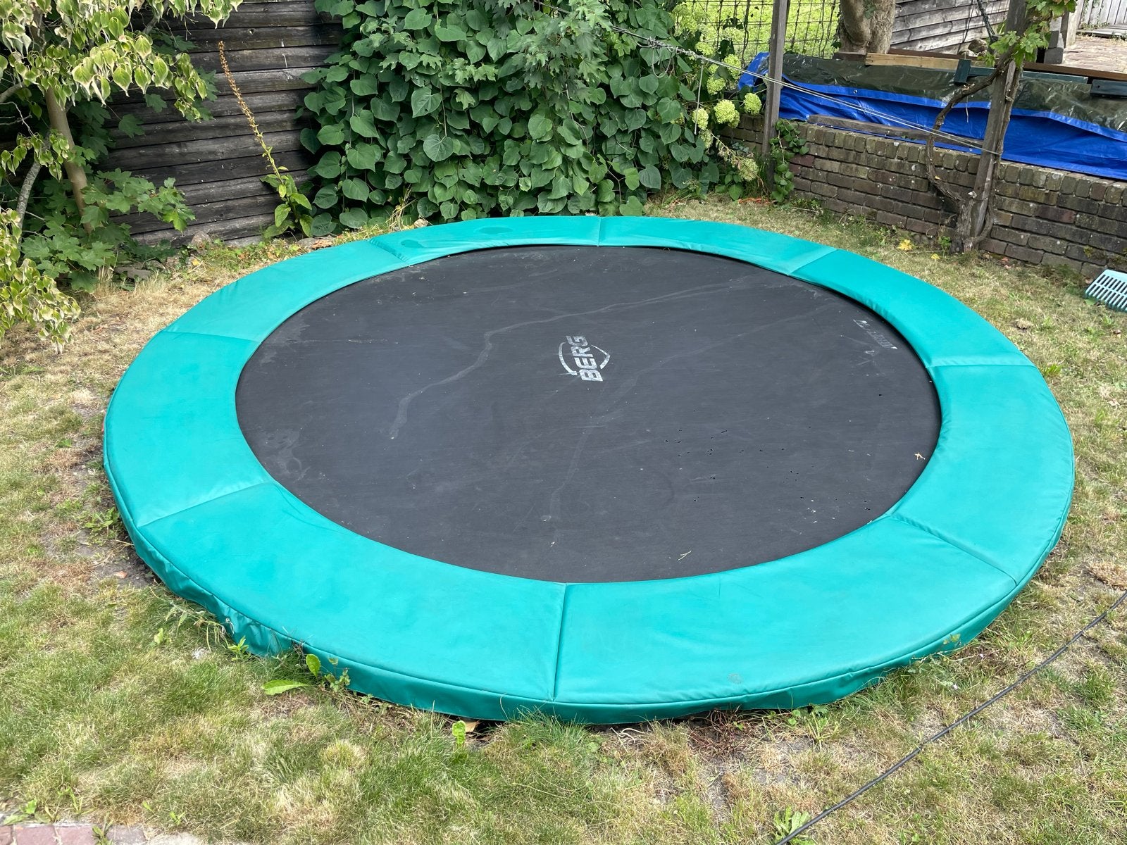 BERG Inground Trampoline 330cm met afdekzeil, Kinderen en Baby's, Speelgoed | Buiten | Trampolines, Ophalen, Gebruikt