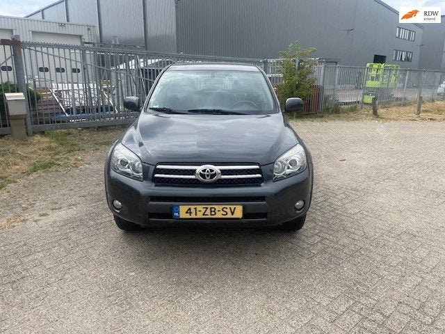 Toyota RAV4 2.2 D-CAT Linea Sol, Auto's, Gebruikt, 4 cilinders, 2000 kg, Bedrijf