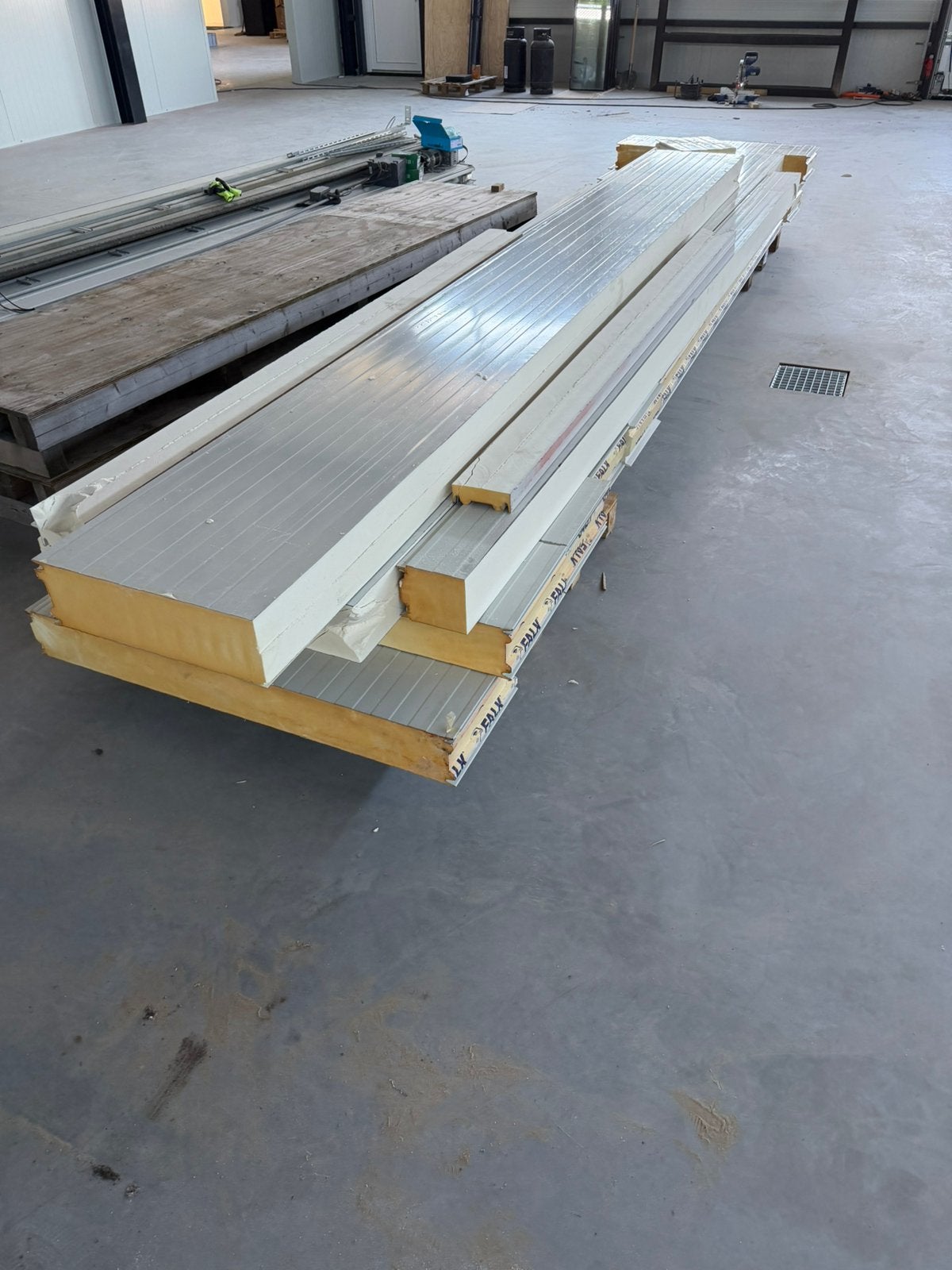 FALK Sandwich delen 140mm, Doe-het-zelf en Verbouw, Platen en Panelen, Ophalen, Zo goed als nieuw