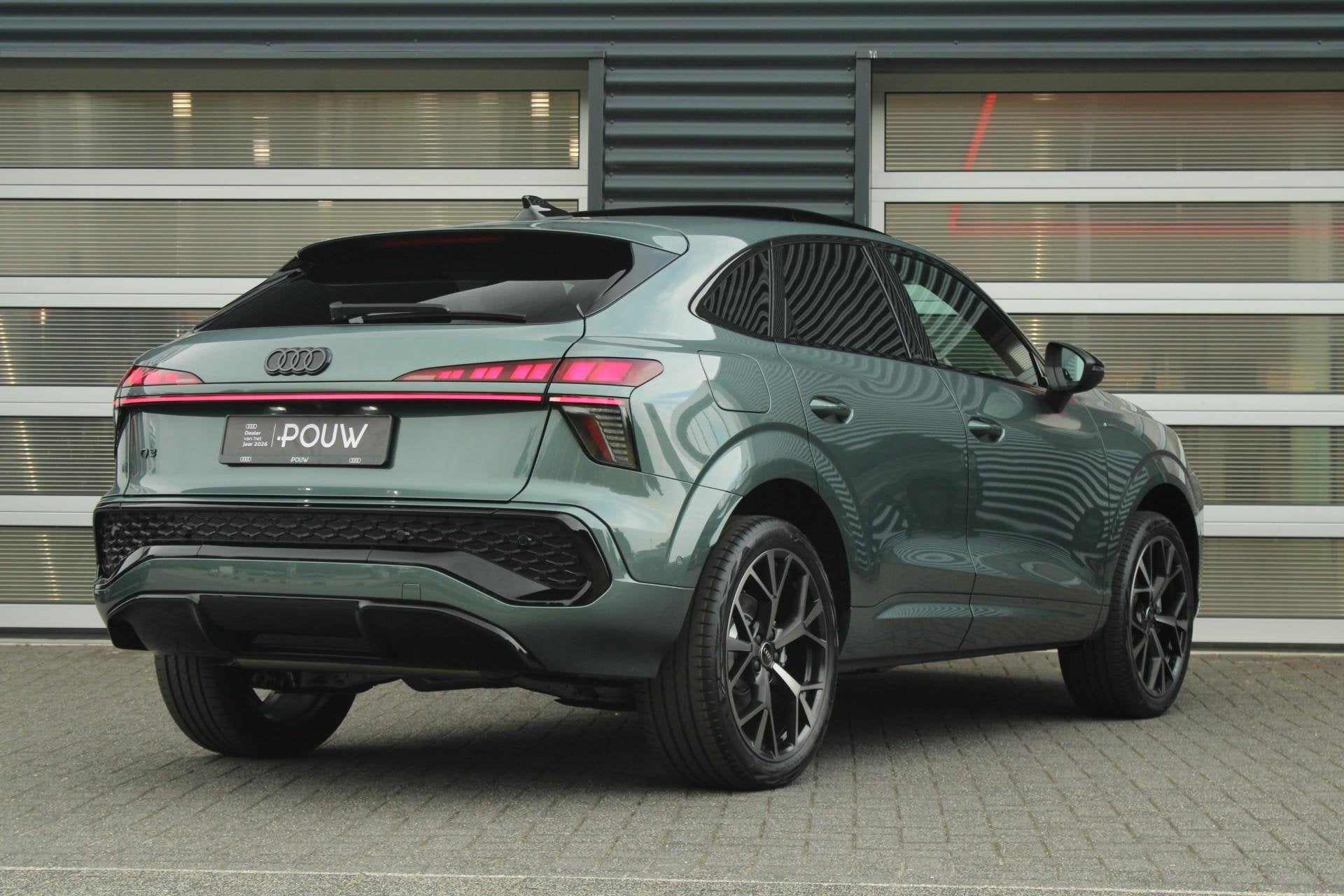 Audi Q3 Sportback 1.5 272pk e-hybrid S edition | Trekhaak Pa, Auto's, Audi, 12 maanden, 1800 kg, 1498 cc, 4 cilinders