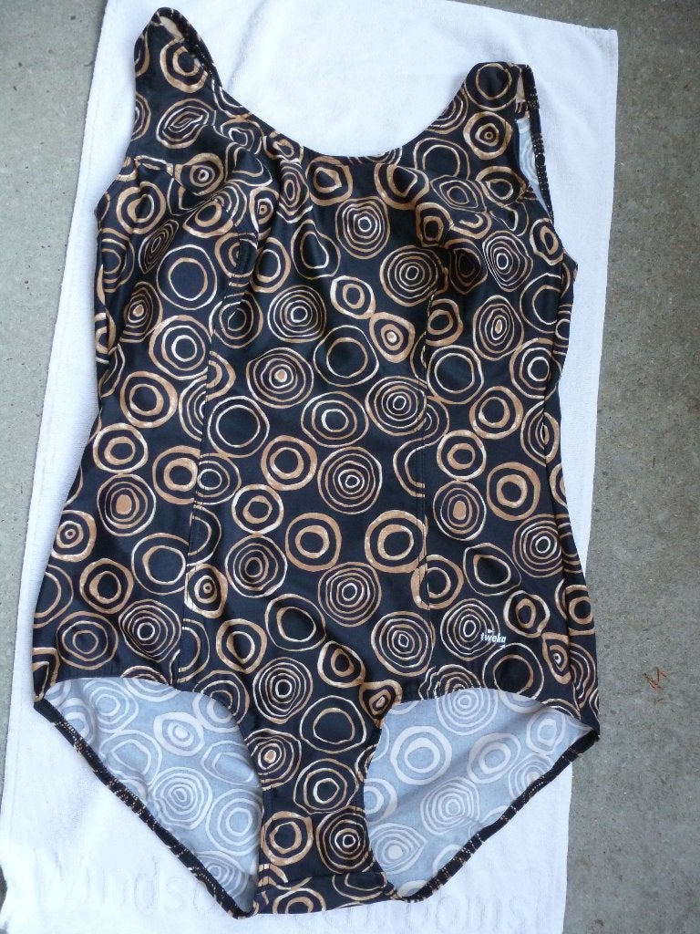 BADPAK tweka ZWART BRONS 48 -GRATIS zend, Verzenden, Nieuw, Zwart, Badpak
