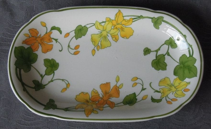 Nr TT115: 1 Villeroy en Boch Geranium vlees/cakeschaaltje, Villeroy & Boch, Ophalen of Verzenden, Tweedehands onbekend, Tweedehands onbekend
