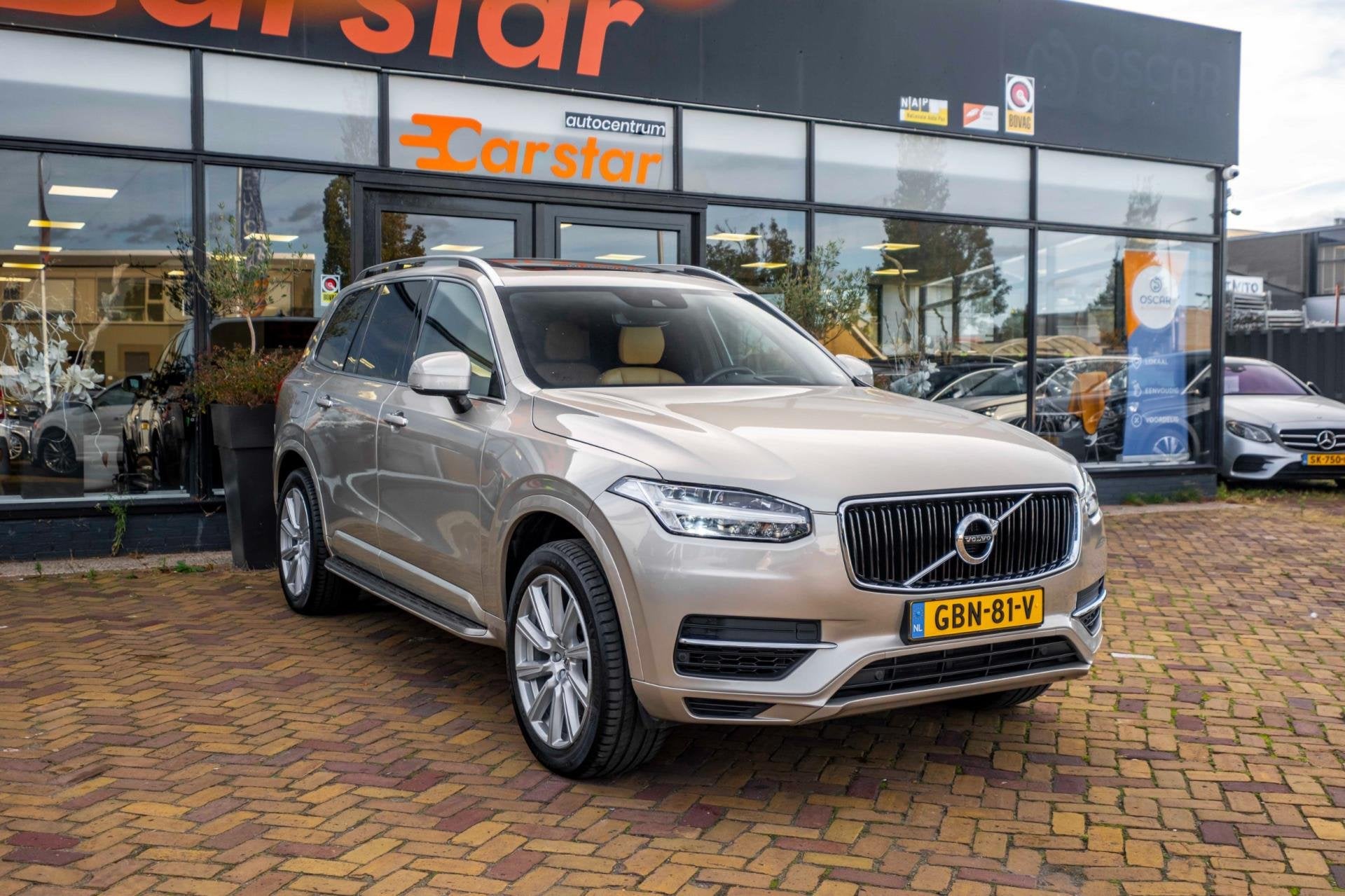 Volvo XC90 2.0 T8 Twin Engine AWD Inscription|70-liter|LEDER, Auto's, 4 cilinders, 1969 cc, 150 min, 7 stoelen