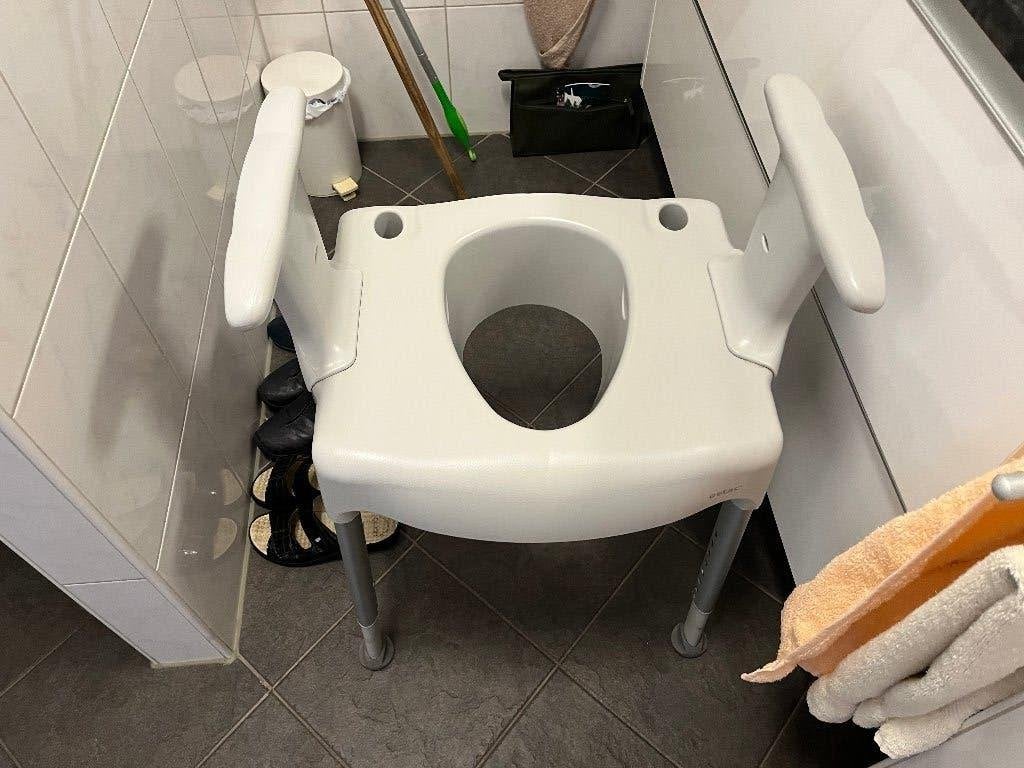 Etac Swift toiletverhoger, Ophalen, Zo goed als nieuw