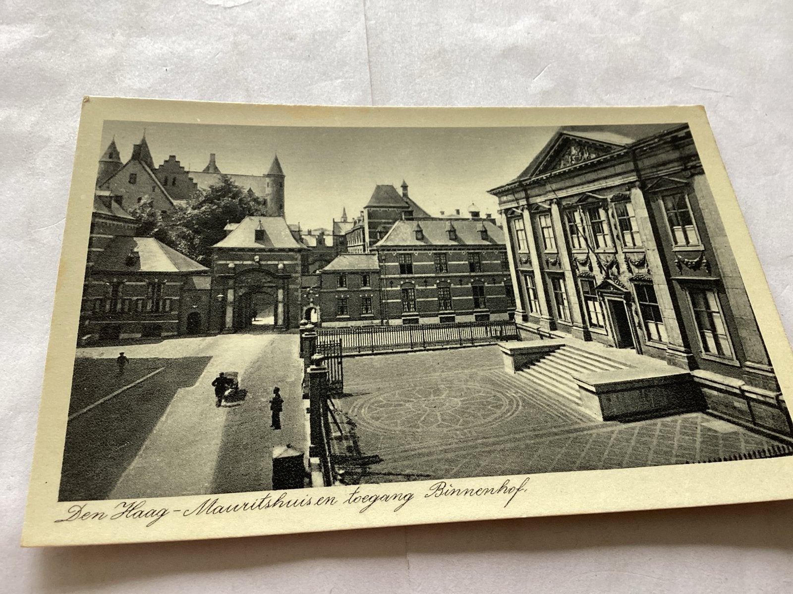 Oude Ansichtkaart Den Haag - Mauritshuis en Toegang Binnenho, Ophalen of Verzenden, Voor 1920, Ongelopen, Zuid-Holland