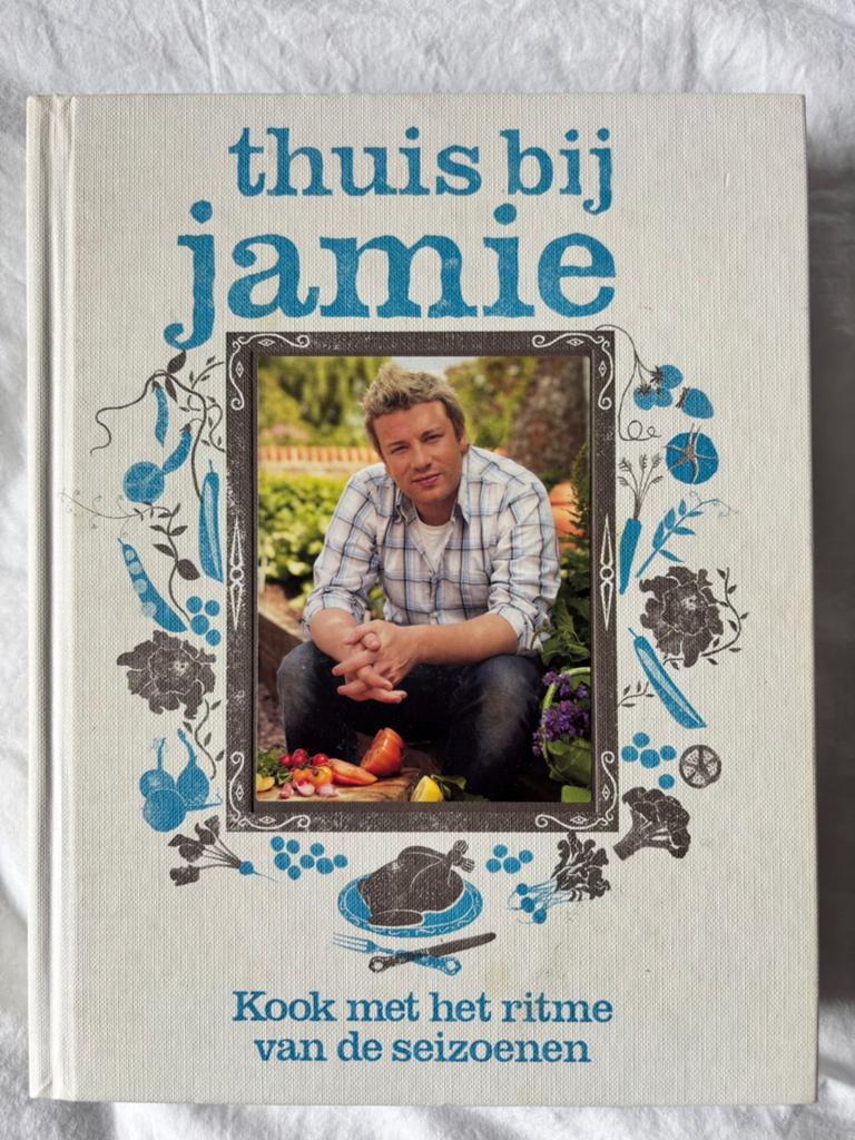 Jamie Oliver - Thuis bij Jamie, Boeken, Kookboeken, Ophalen of Verzenden, Zo goed als nieuw, Jamie Oliver