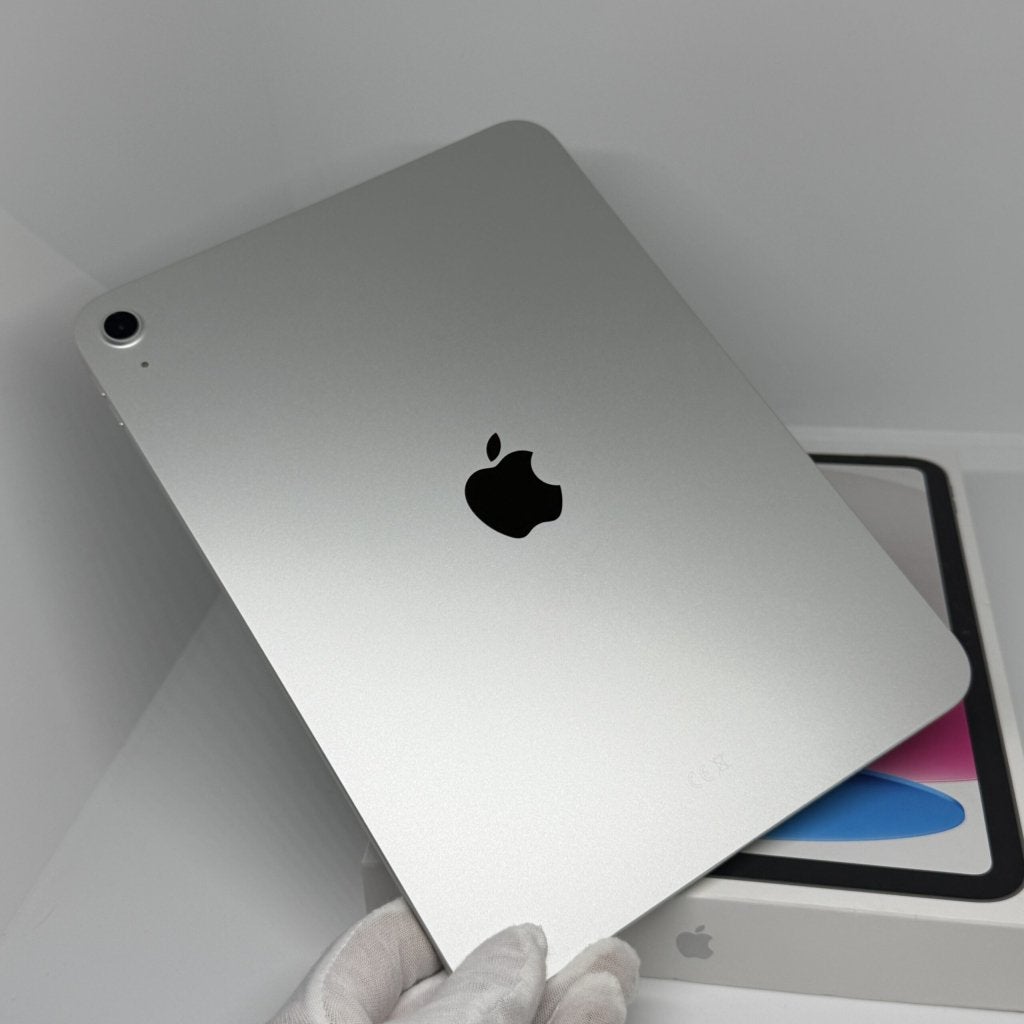 iPad 11e A16 128 GB zilver /krasvrij /100% batt /garantie, Apple, Zo goed als nieuw, Support@apple.com, Apple Park Way, Cupertino, California