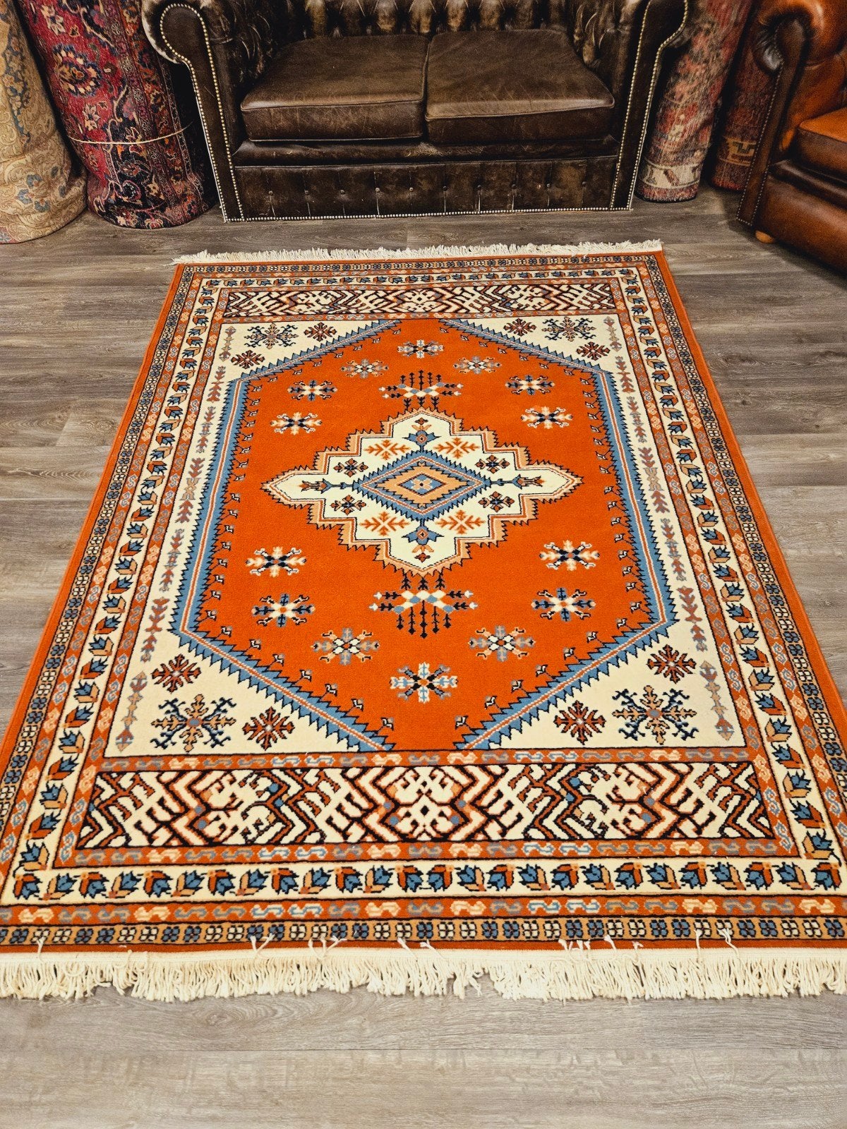 Perzisch Tapijt. prachtige kleuren en patronen! Weg = Weg!, Huis en Inrichting, Stoffering | Tapijten en Kleden, Perzisch, 200 cm of meer