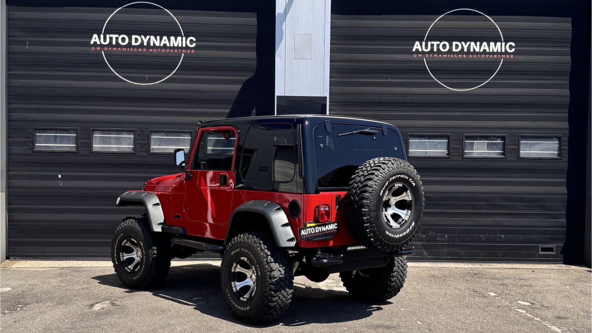 Jeep Wrangler 2.5i Softtop | Hardtop | Custom Build Belastin, foto 7