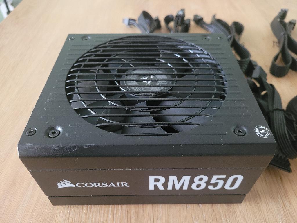 Corsair rm850, Computers en Software, Interne voedingen, Gebruikt, Ophalen of Verzenden