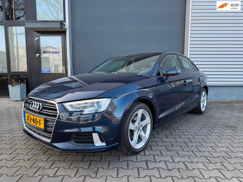 Audi A3 LIMOUSINE 30 TFSI Pro Line| LIMO |dealer onderhouden, Stof, Gebruikt, Blauw, 116 pk