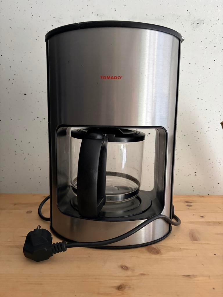 Tomado Koffiezetapparaat - Goed Onderhouden, Afneembaar waterreservoir, Koffiemachine, Gemalen koffie, Ophalen of Verzenden