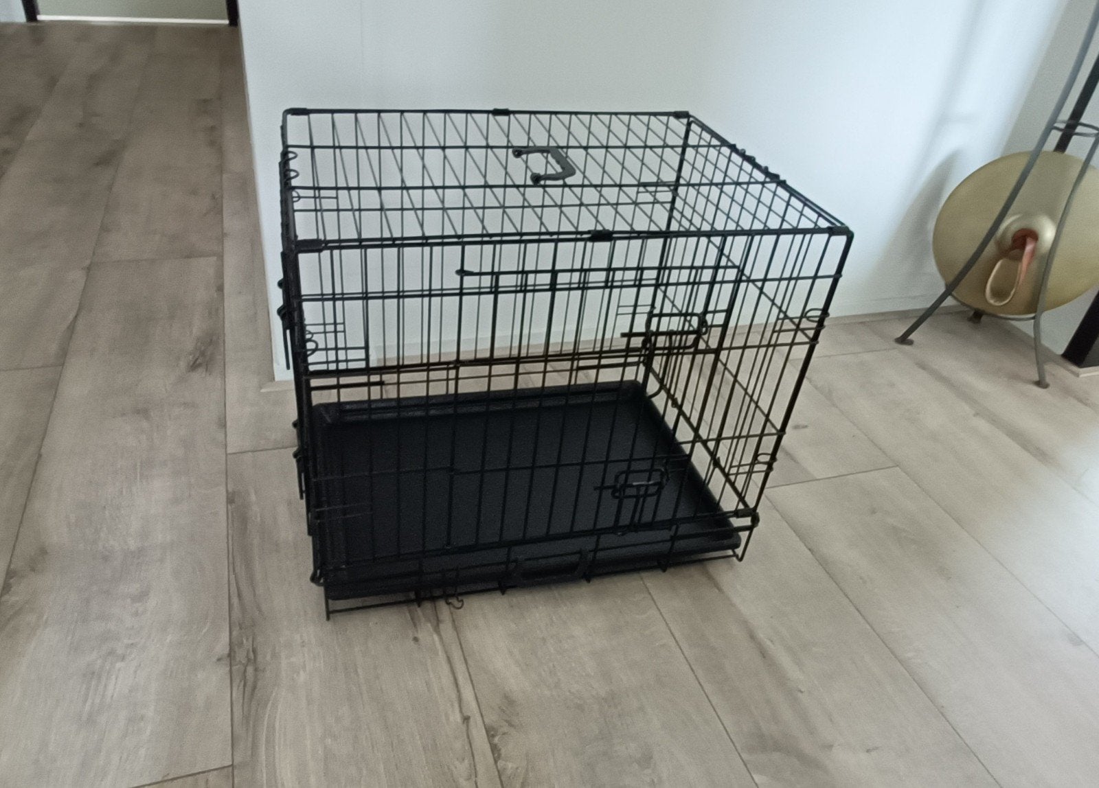 Bench, Dieren en Toebehoren, Hondenhokken, Ophalen, Zo goed als nieuw, Minder dan 75 cm, Minder dan 65 cm