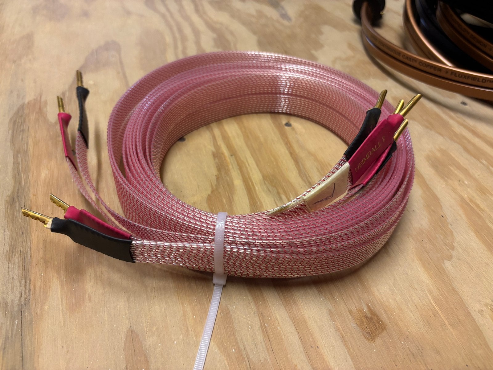Nordost heimdall2 luidsprekerkabels 3m, Audio, Tv en Foto, Audiokabels en Televisiekabels, Ophalen of Verzenden, Zo goed als nieuw