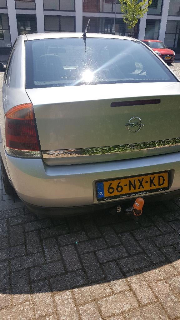 Gezocht  gasveer voor de kofferdeksel Opel Vectra c, Auto-onderdelen, Ophalen of Verzenden, Voor, Opel, Achterklep