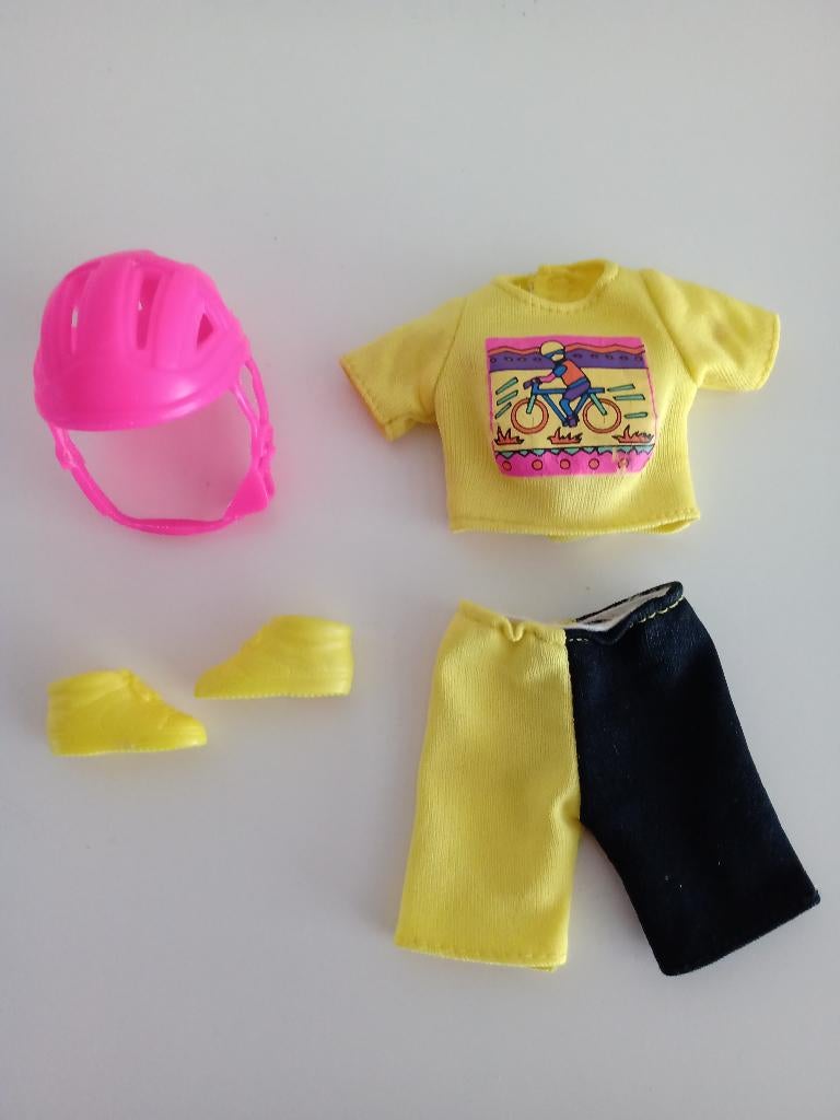 Setje voor Barbie Trendy Teen Fashions SKIPPER #663 uit 1992, Ophalen of Verzenden, Gebruikt, Kleertjes