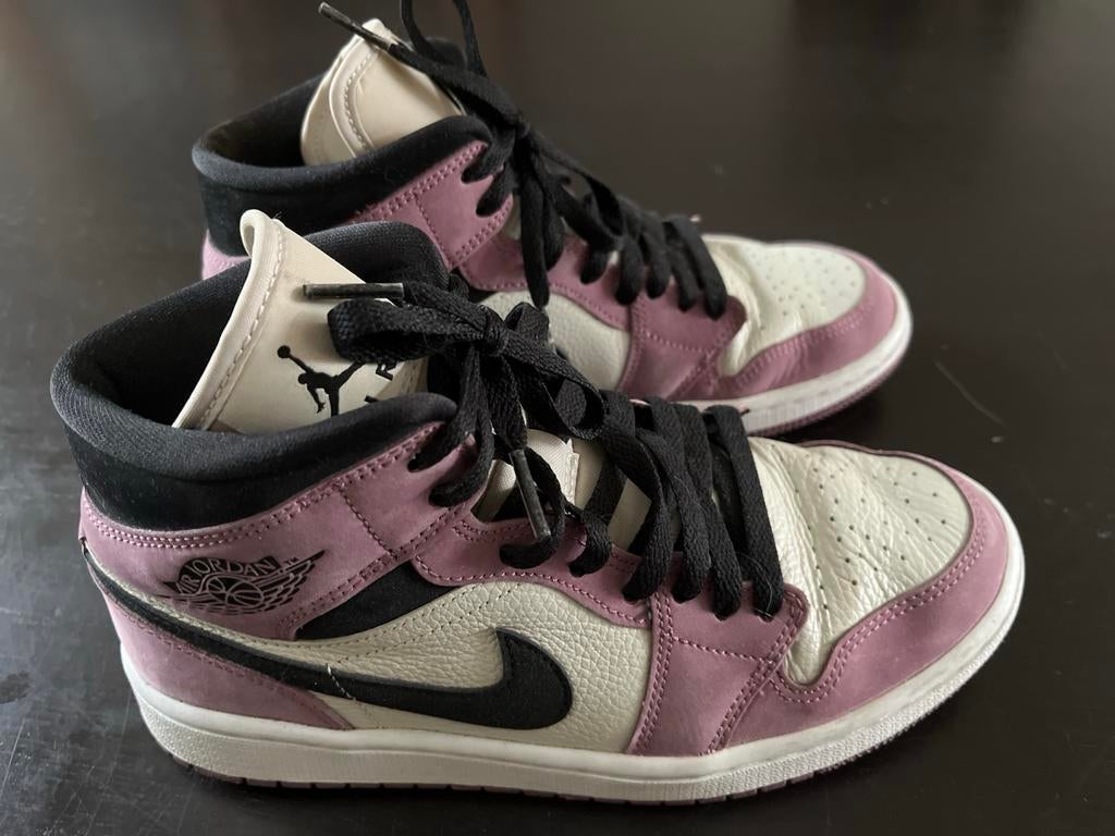 Nike Air Jordan 1 Mid 'Berry Pink' sneakers, maat 38,5, Kleding | Dames, Schoenen, Ophalen of Verzenden, Roze, Sneakers of Gympen