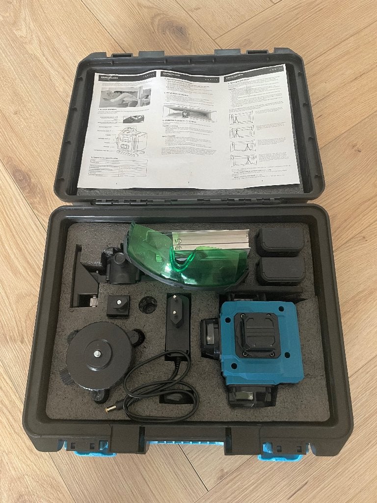Aquila kruislijnlaser, zelfnivellerend., Doe-het-zelf en Verbouw, Meetapparatuur, Ophalen of Verzenden, Zo goed als nieuw, Overige meters