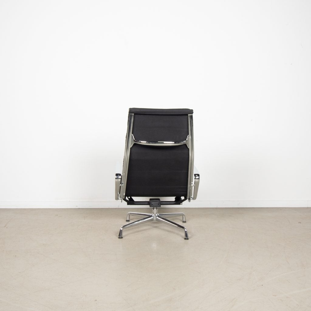 Vitra Eames Soft Pad Chair EA222 Fauteuil Zwart Stof, Niet ingevuld, Gebruikt, Niet ingevuld, Niet ingevuld