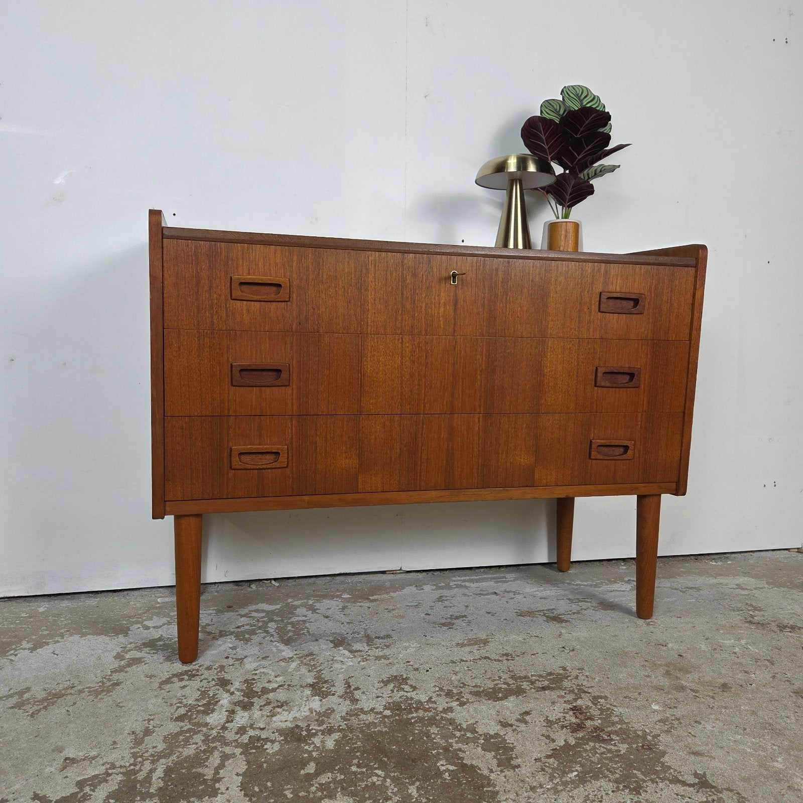Vintage Deense ladekast, nachtkastje teak, jaren 60, halkast, Ophalen, Gebruikt, 50 tot 100 cm, 3 of 4 laden