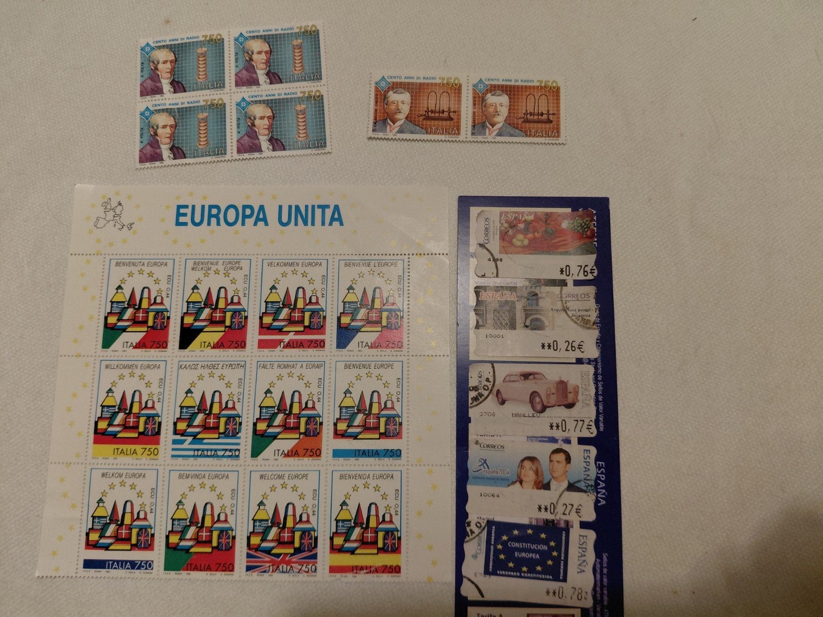 Aangeboden verschillende postzegels Italië en Spanje, Ophalen of Verzenden