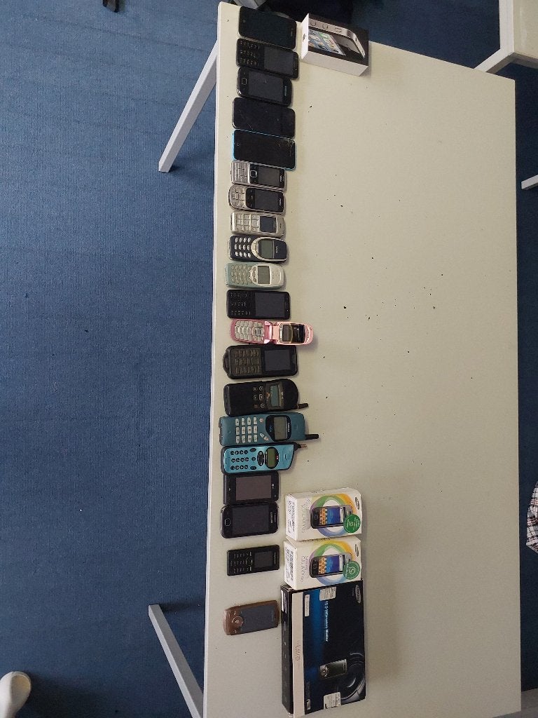 Oude Mobiele telefoons, Gebruikt, Overige modellen, Zwart, 1 TB