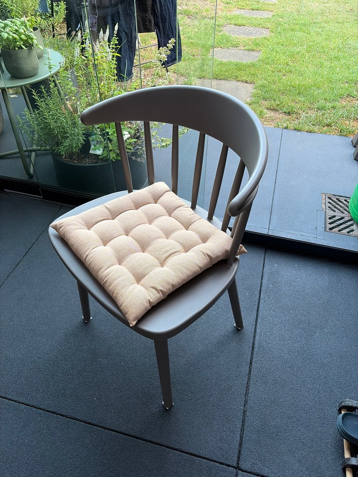 Stijlvolle stoelen met kussens - Set van 6, Huis en Inrichting, Stoelen, Zo goed als nieuw, Vijf, Zes of meer stoelen, Kunststof