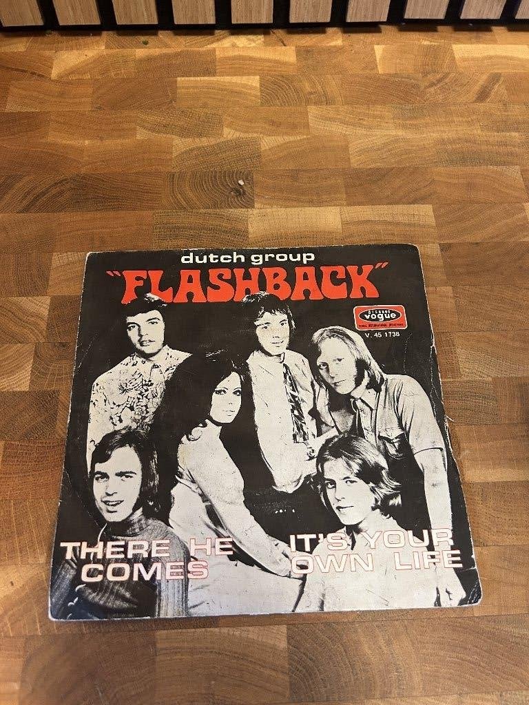 Flashback There he comes single, Cd's en Dvd's, Ophalen of Verzenden, Gebruikt, Pop