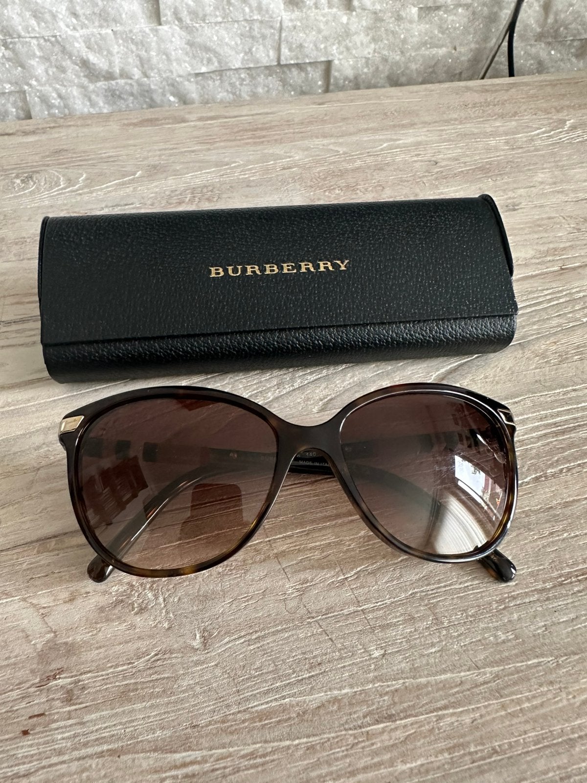 Zonnebril Burberry dames Havana, Sieraden, Tassen en Uiterlijk, Ophalen of Verzenden, Zo goed als nieuw, Zonnebril, Overige merken