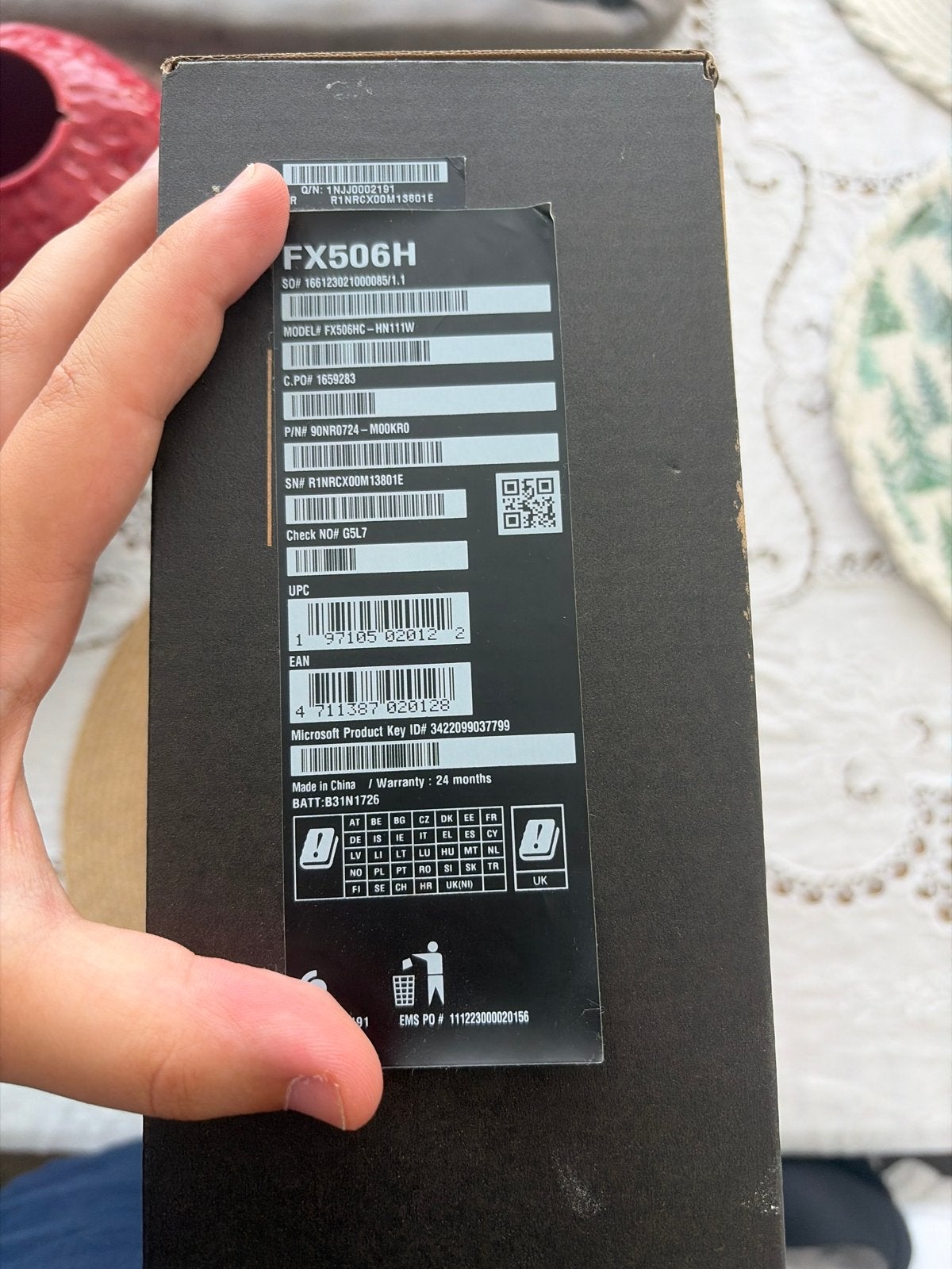Foto 5 van ASUS TUF Gaming F15 FX506H - Goede staat, compleet