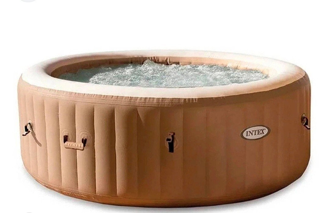 intex Jacuzzi 4 personen, Ophalen, Gebruikt