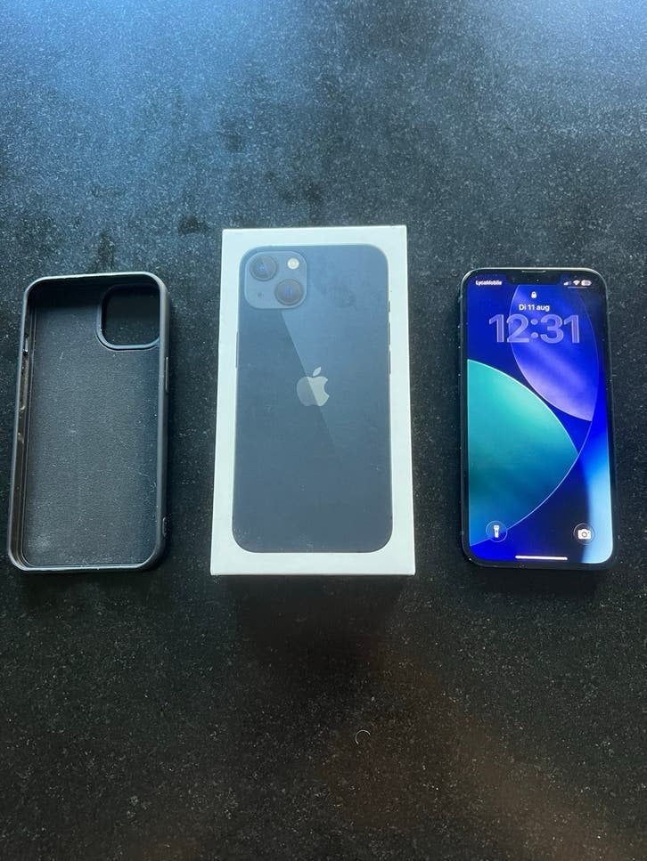 iPhone 13 128GB Blauw - Zo goed als nieuw met hoesje, 128 GB, Blauw, IPhone 13, Ophalen of Verzenden