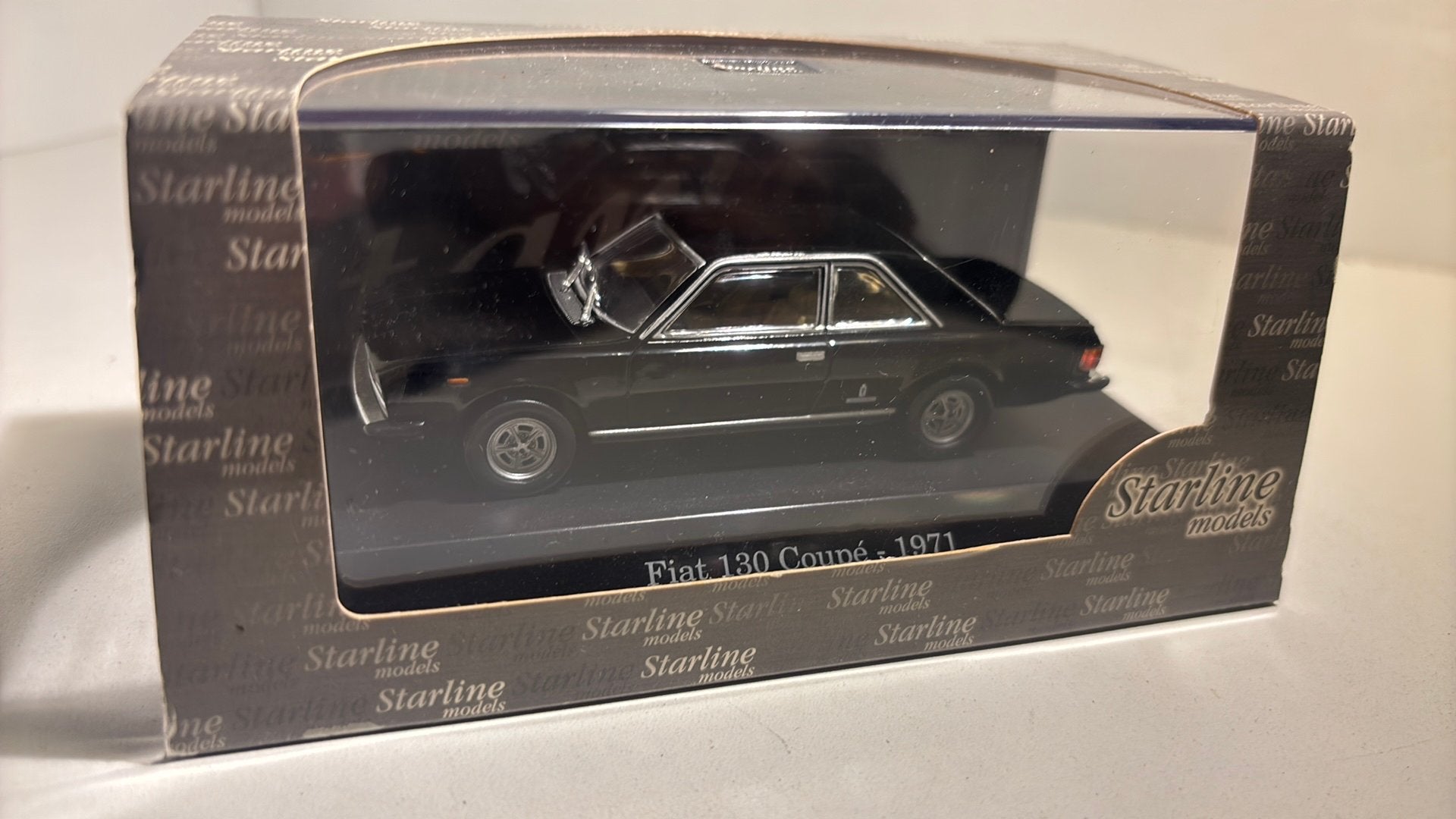 Fiat 130 coupe 1971 starline 1.43