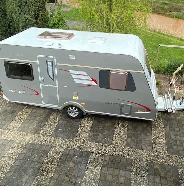 Eriba Living 465 Pulse 2006, Caravans en Kamperen, Vast bed, Rondzit, 5 tot 6 meter, Eriba