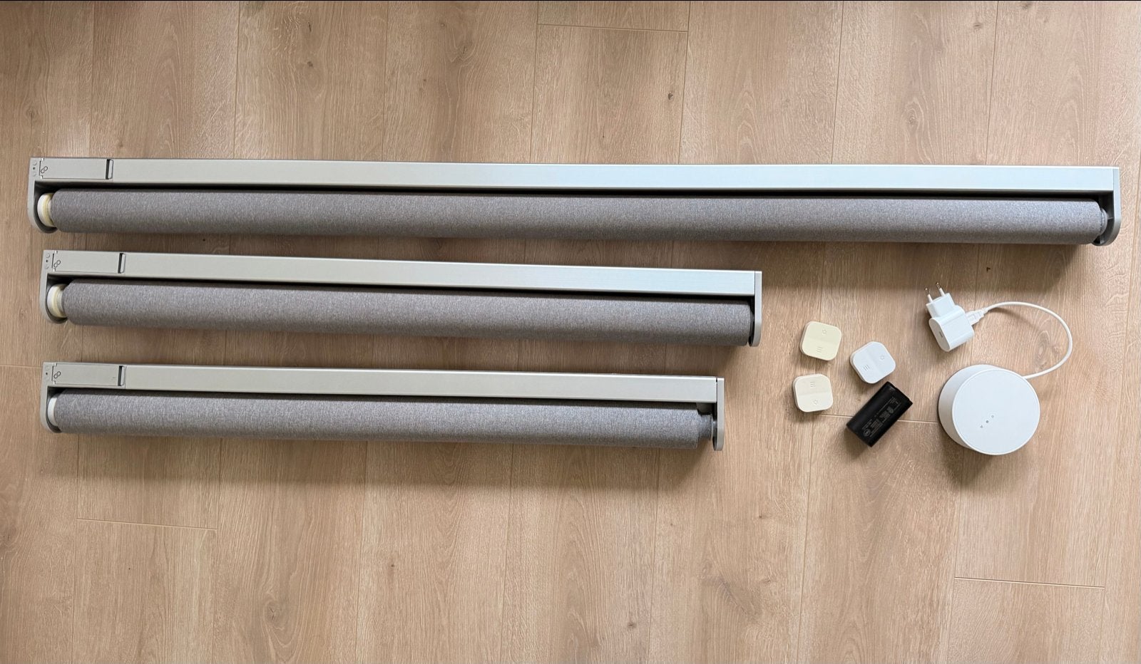 IKEA FYRTUR slimme rolgordijnen met TRADFRI hub, 200 cm of meer, 150 tot 200 cm, Ophalen of Verzenden, Zo goed als nieuw