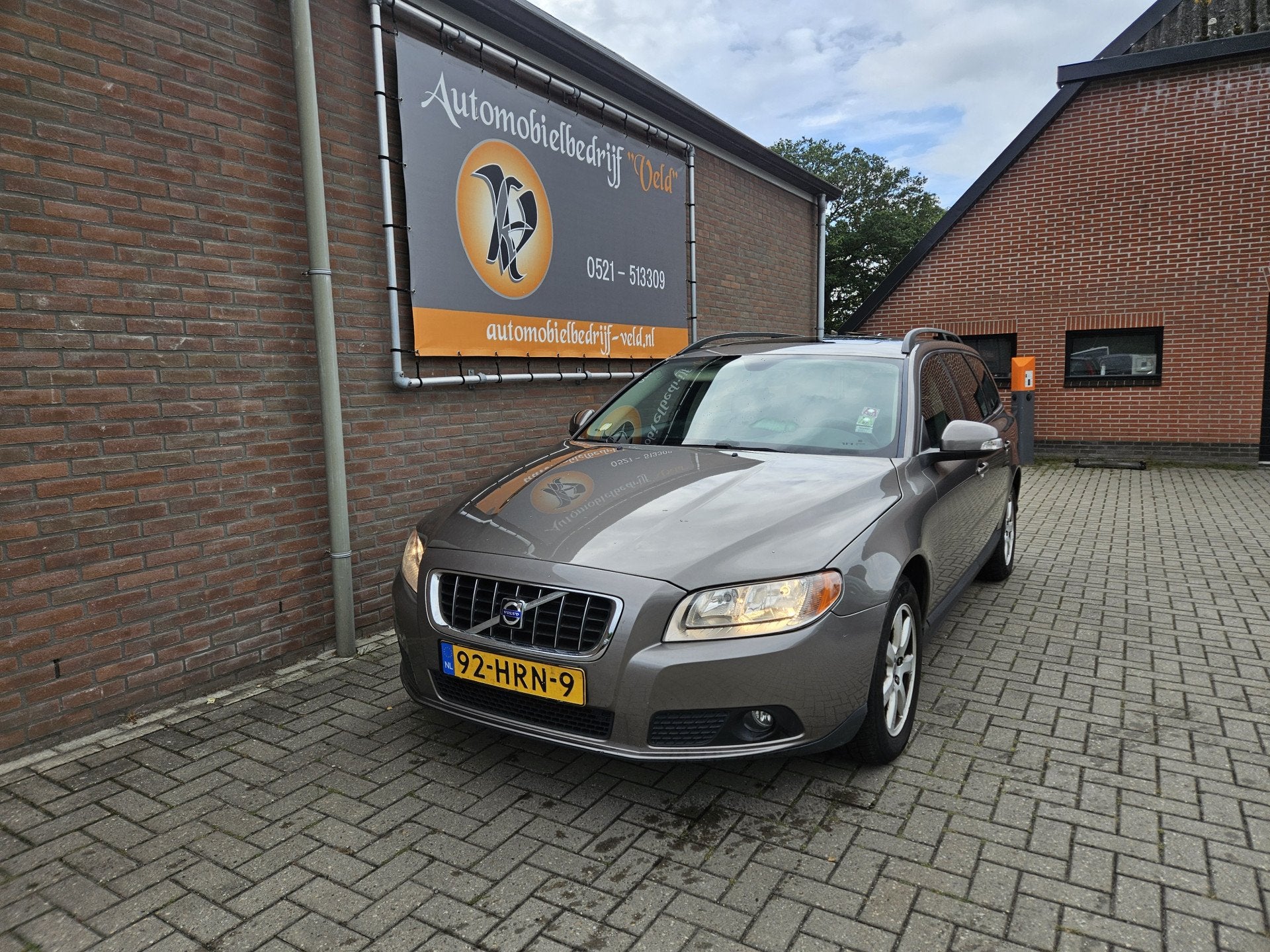 Volvo V70 2.0 Kinetic (bj 2009), Auto's, Voorwielaandrijving, 145 pk, Gebruikt, Zwart