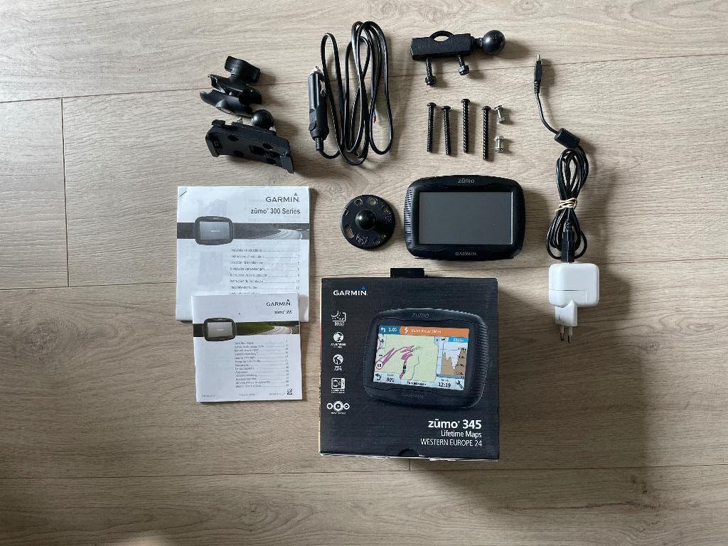 Motor navigatie Zumo 345lm, Motoren, Accessoires | Navigatiesystemen, Ophalen of Verzenden, Zo goed als nieuw