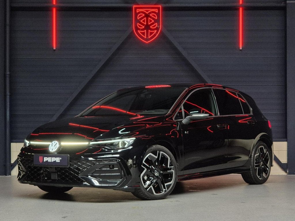 Volkswagen Golf eTSI DSG R-Line |IQ.LIGHT|IQ.DRIVE|APP|STOEL, 4 cilinders, Zwart, Bedrijf, Golf