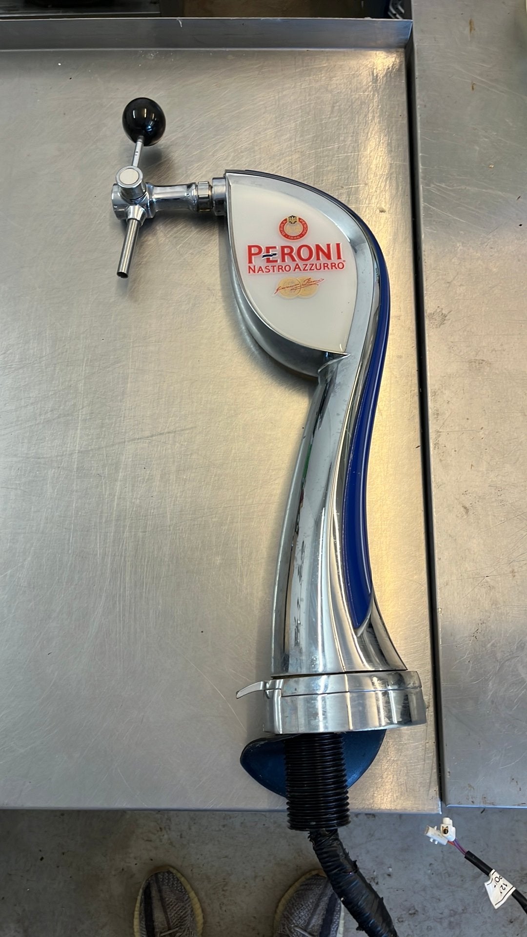 Peroni Nastro Azzurro tap zuil, Witgoed en Apparatuur, Thuistaps, Ophalen of Verzenden, Zo goed als nieuw, Overige merken