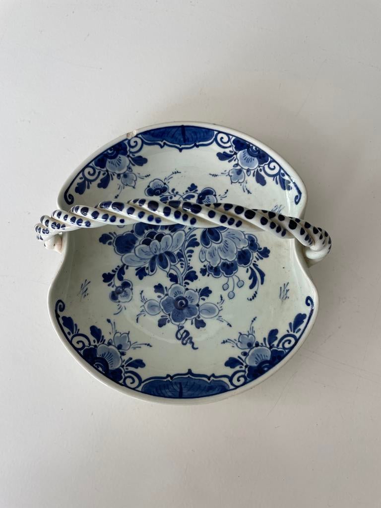 Antieke Delfts Blauwe Schaal met Handvat - Bloemmotief, Ophalen of Verzenden