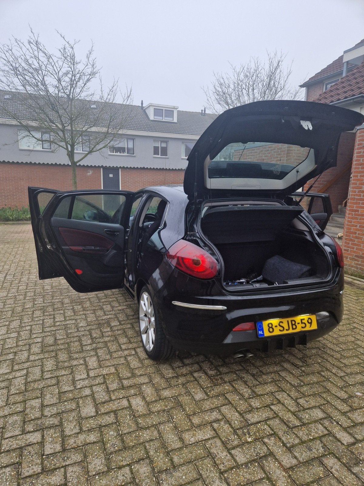 Fiat Bravo 1.4 16V 150 5DR 2009 Zwart, Auto's, Fiat, Voorwielaandrijving, 4 cilinders, Zwart, 14 km/l