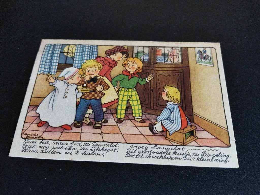 Vintage ansichtkaart rijmpje naar bed  Freddie Langeler, Ophalen of Verzenden, 1940 tot 1960, Gelopen, Kinderen