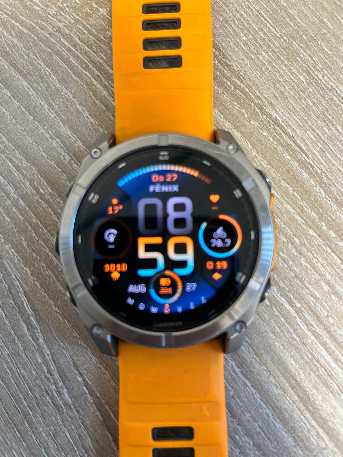 Garmin Fenix 8 - Amoled - Saphire - Titanium - Oranje Band, Ophalen, Afstand, Oranje, Zo goed als nieuw