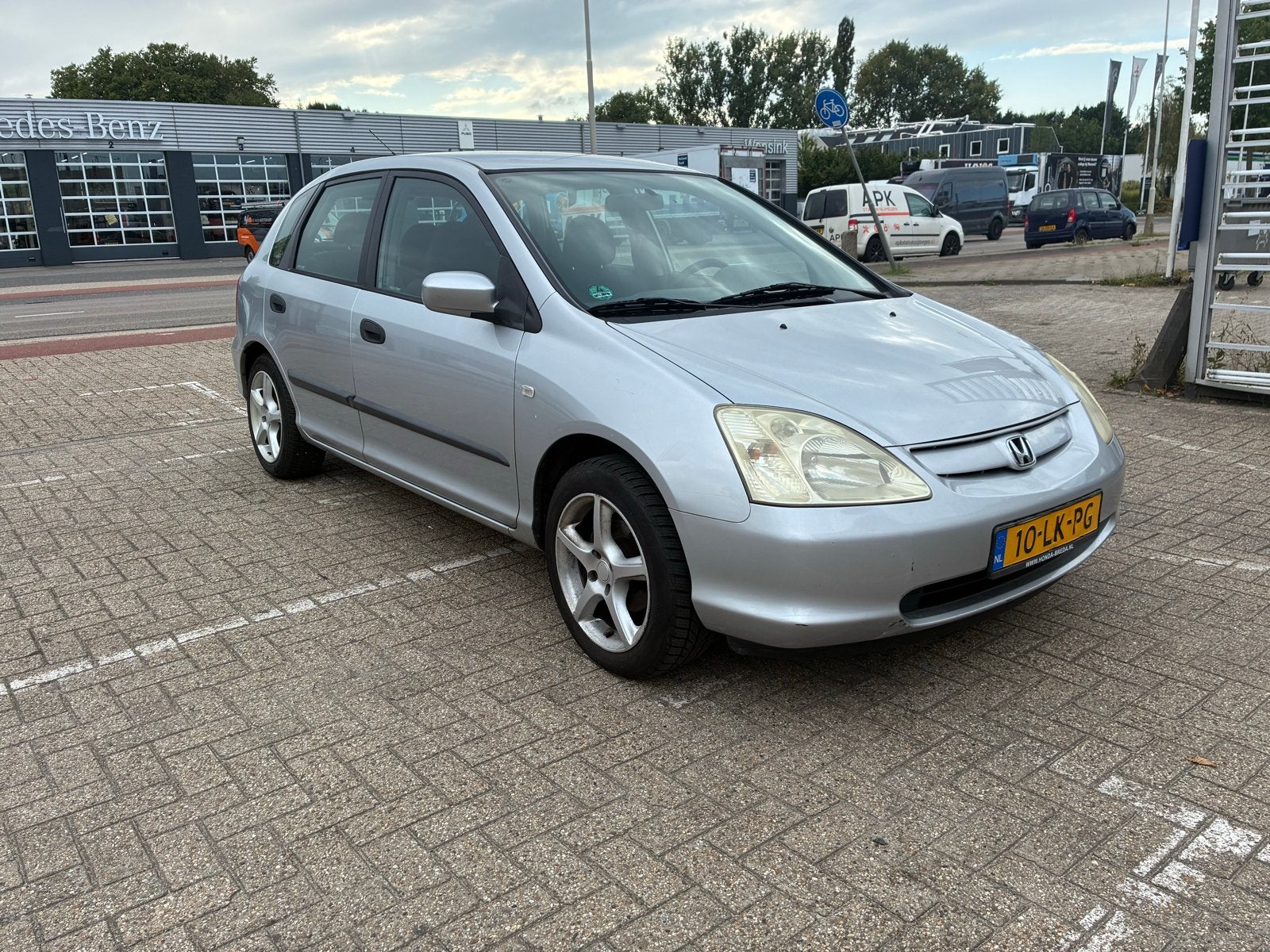 Honda Civic 1.4 I S 5DR 2003 Grijs Nieuwe Apk, Auto's, Honda, Voorwielaandrijving, Stof, 4 cilinders, 49 €/maand