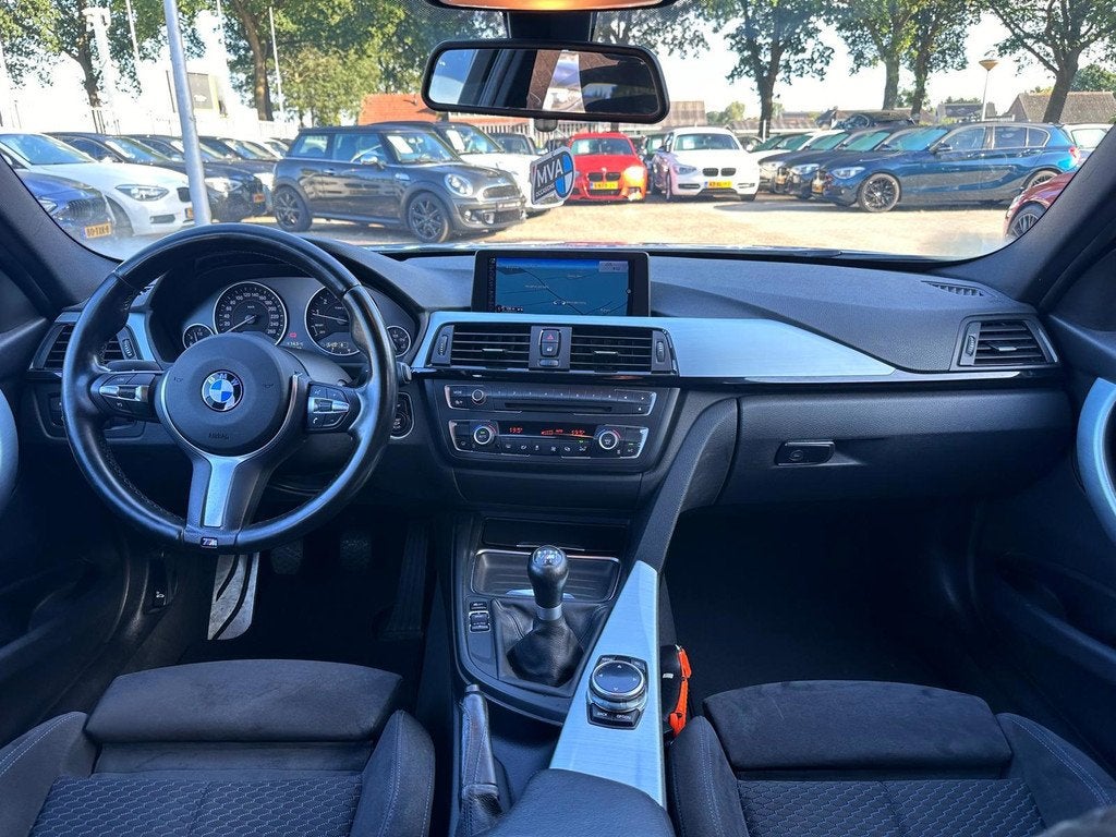 BMW 3-serie Touring 316i Executive M sport|Nieuwe Ketting +, Auto's, Gebruikt, 4 cilinders, Alcantara, Origineel Nederlands