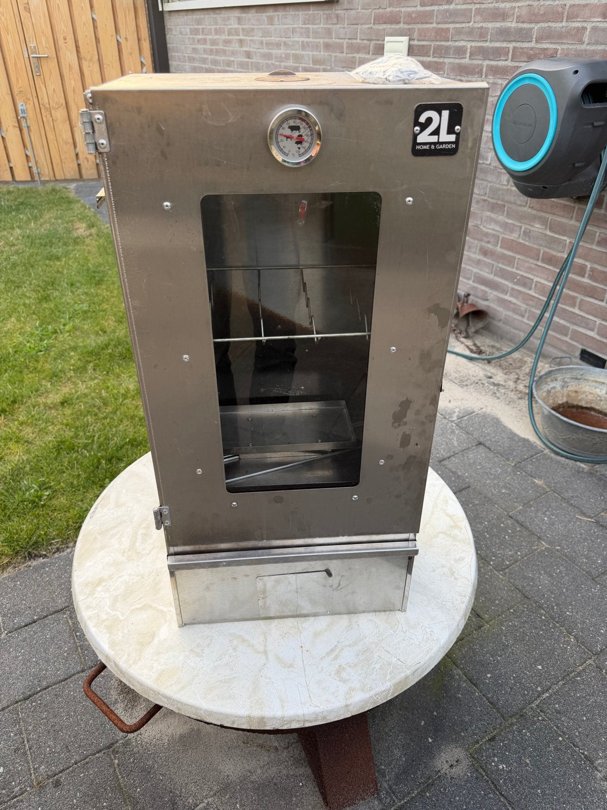 Rookoven 2L Home & Garden - 2x gebruikt, Ophalen, Gebruikt, Houtskool, Vrijstaand
