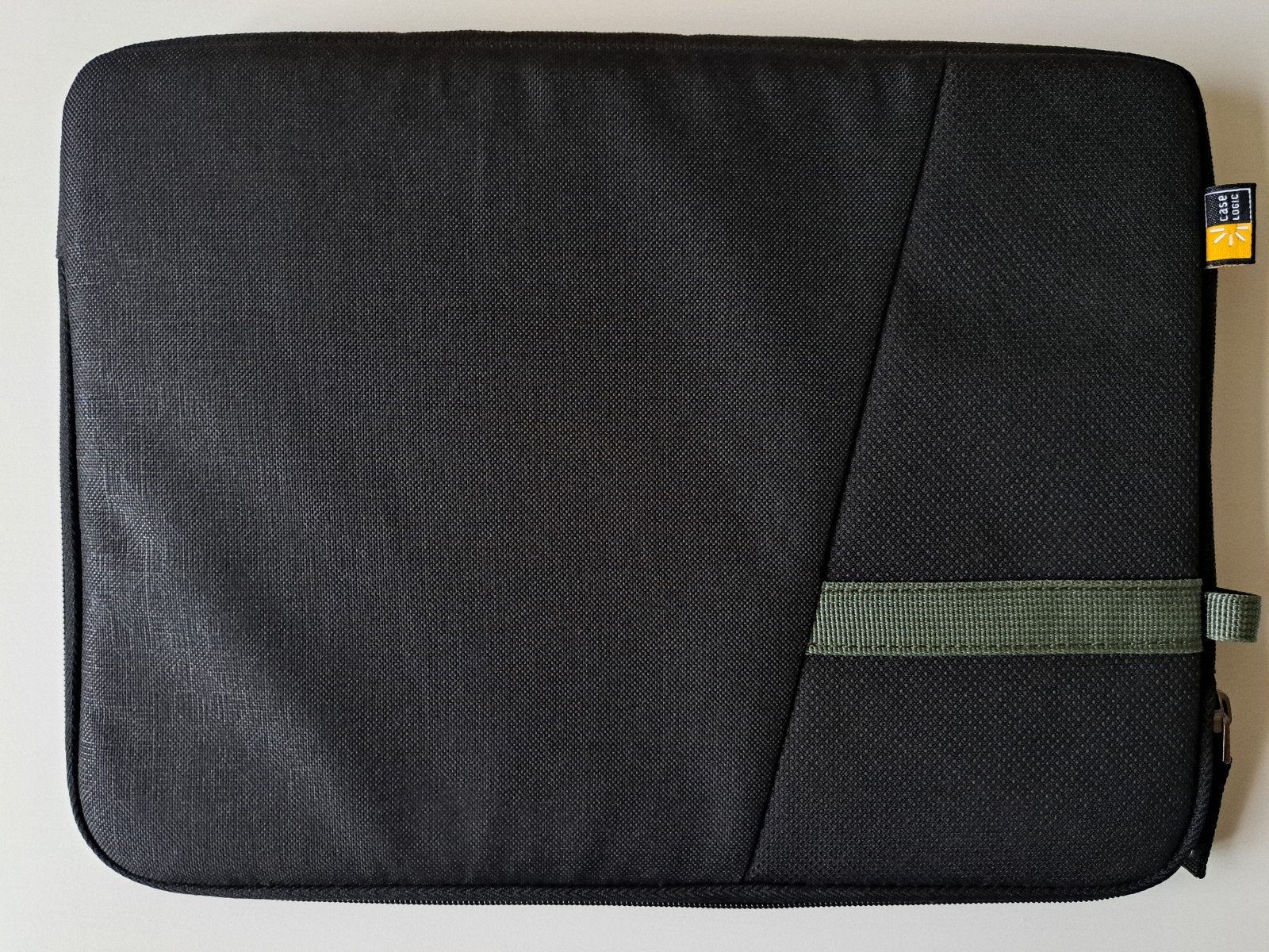 Case Logic Laptophoes/Sleeve 13/14 inch - Zwart, Computers en Software, Laptophoezen, Ophalen of Verzenden, 14 inch, Nieuw, Case Logic