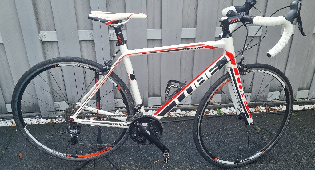 Cube Peloton Racefiets | Carbon Voorvork | Shimano 3x9, Fietsen en Brommers, Fietsen | Racefietsen, 28 inch, Velgrem, Aluminium
